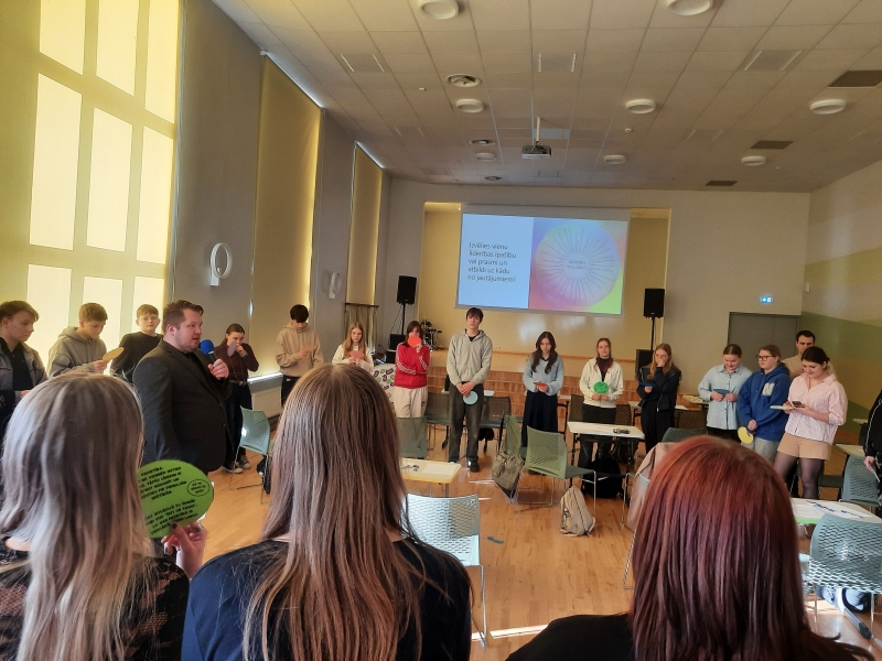 “Sāc! Vadi! Maini!” – izglītojošs pasākums-seminārs skolu pašpārvaldēm