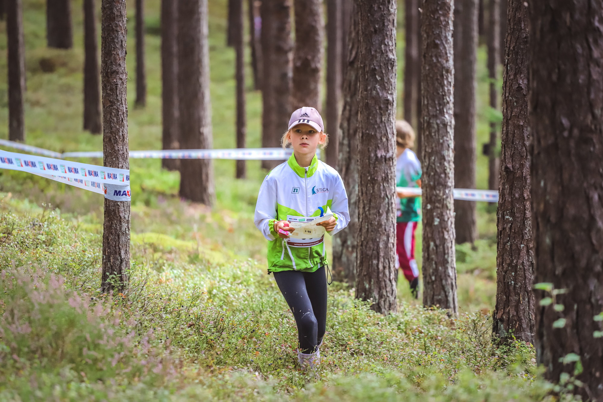 Orientieristu panākumi Latvijas čempionātos vidējā distancē un stafetē